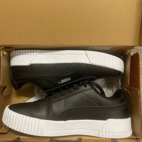 PUMA Women’s Carina Sneaker size 10 - Picture 7 of 9